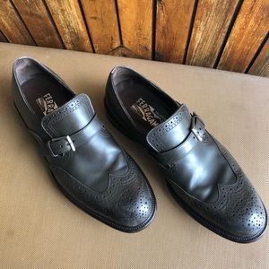 These shoes are barely used and are like new.